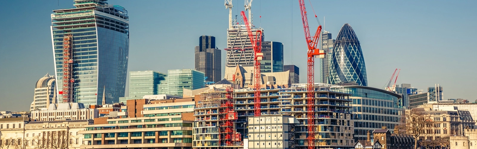 Inspectas Compliance consultant performing asbestos survey in commercial property